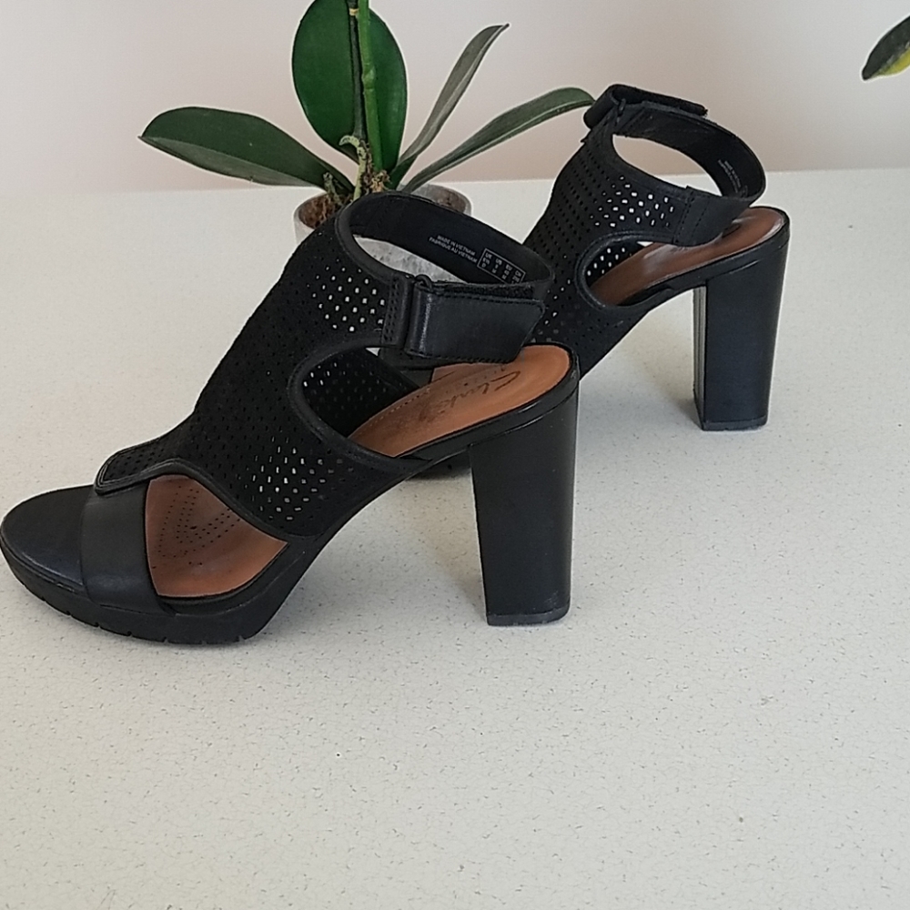 Comfy Clark's heels